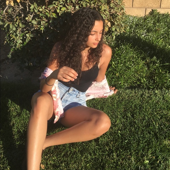 Meet your Posher, Maduna - Picture 2 of 6